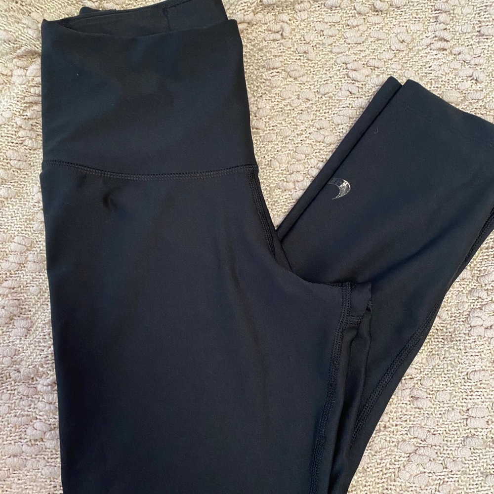 Nike Black High Waist Ankle Crop Leggings S